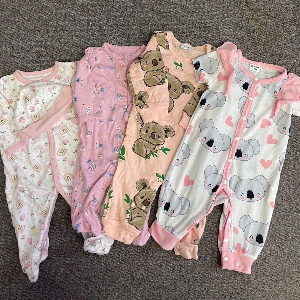 🚨CLEARANCE 0124-74 LOT of 4- Infant Pajamas